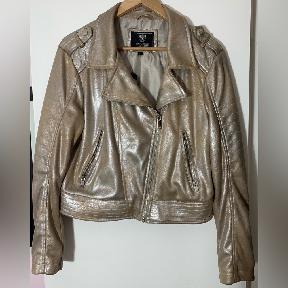✨🛍️ Rose Gold Rockstar Alert! 🚨 Rino Pelle Faux Leather Moto Jacket - Size 14✨
